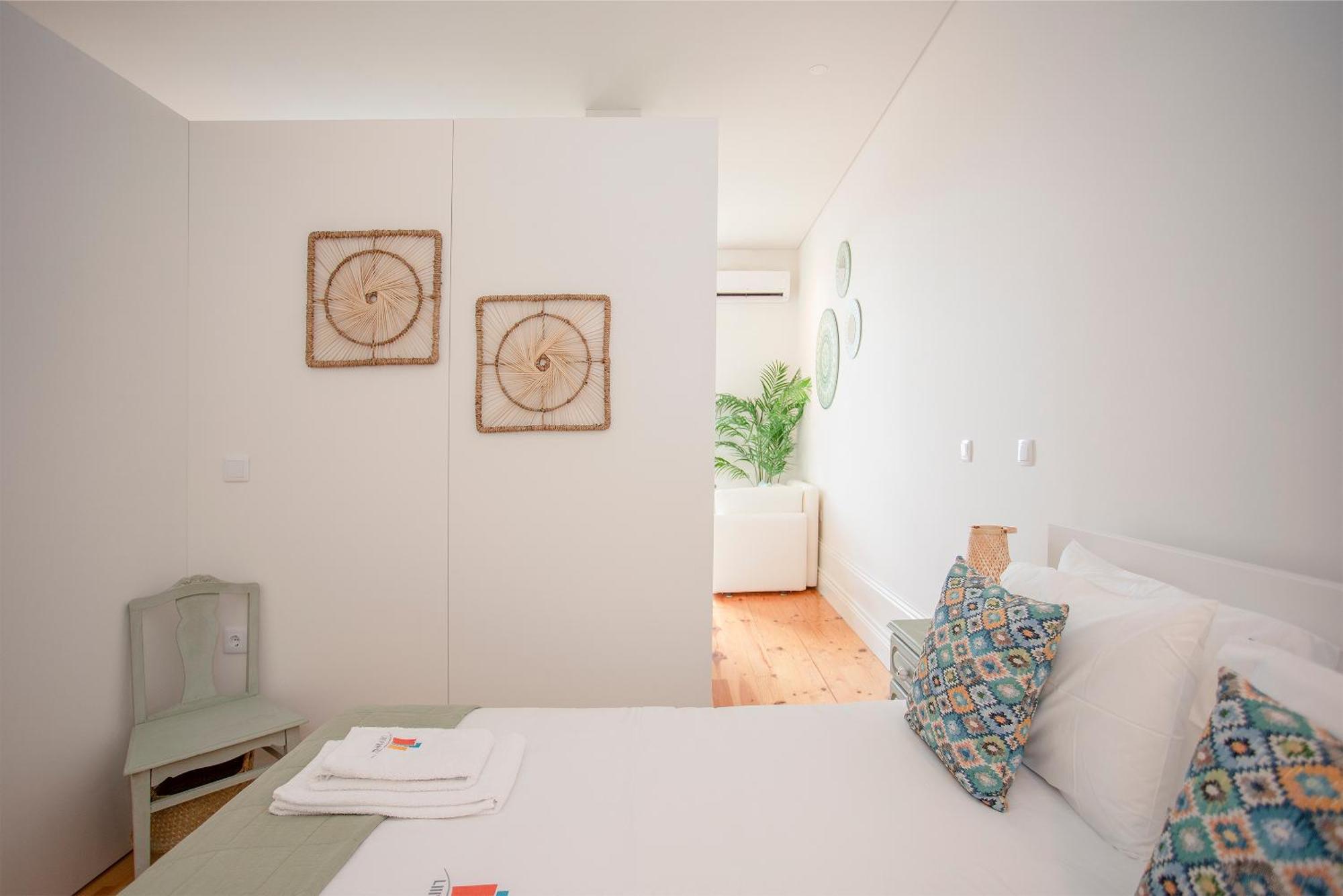 Liiiving In Porto - Downtown Balcony Studio ภายนอก รูปภาพ