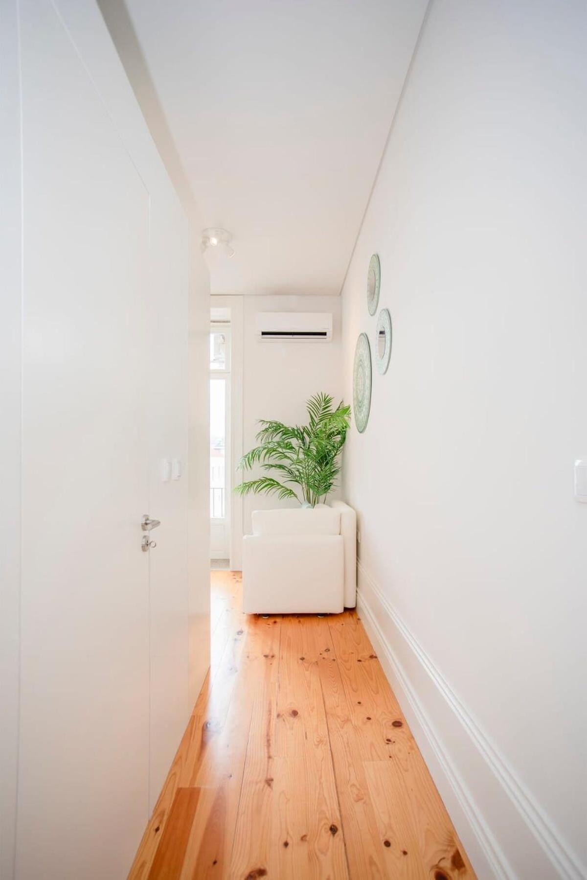 Liiiving In Porto - Downtown Balcony Studio ภายนอก รูปภาพ
